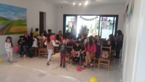 Presentación de “La Máquina de la Risa” para la familia mercantil