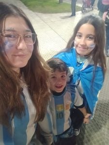 En fotos y videos, cómo se vivió el agónico pase a la final de la Selección en Tres Arroyos y la zona