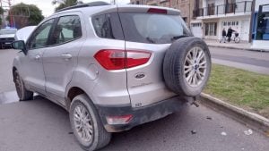 Una mujer derivada al Pirovano y serios daños materiales en accidente de tránsito