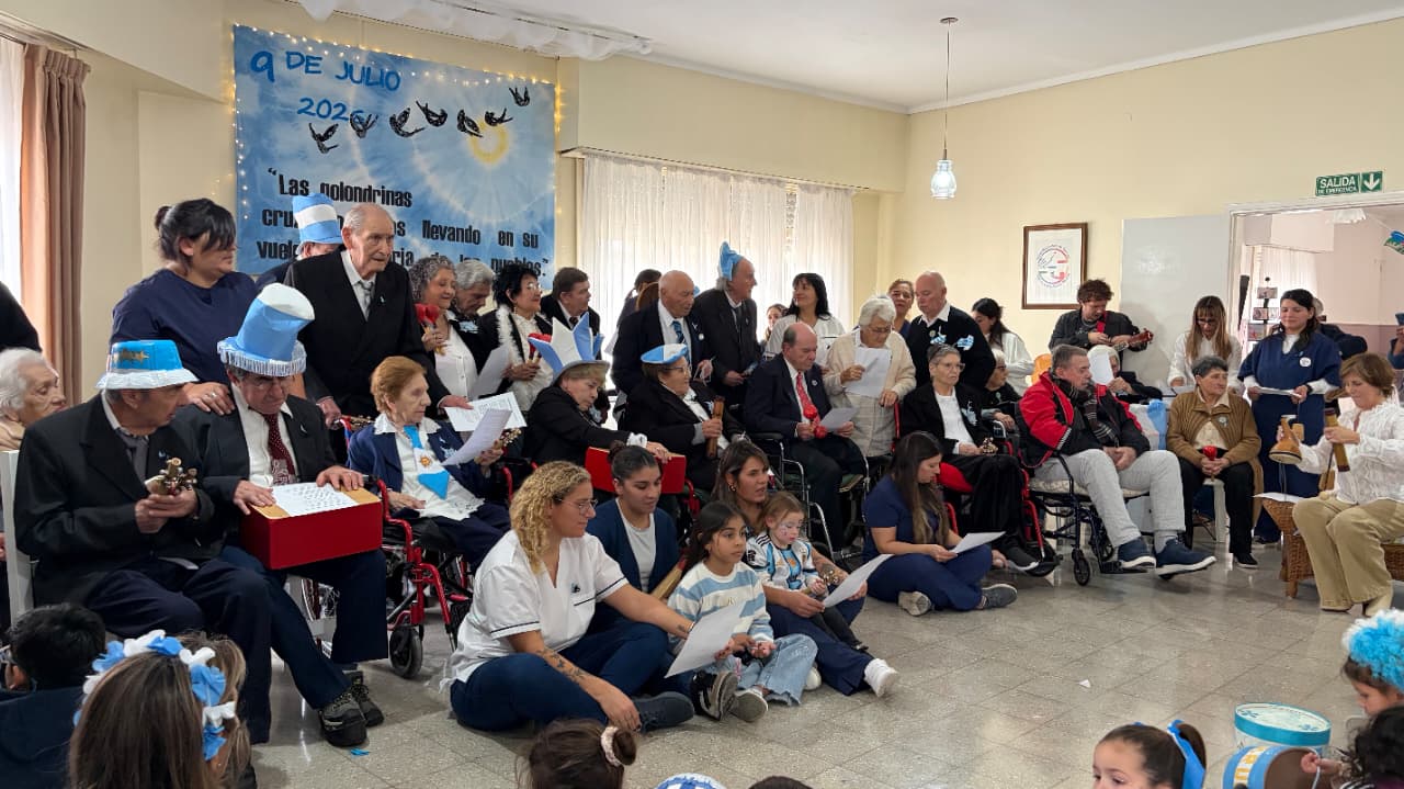 Chaves: Celebraron el Día de la Independencia con un emotivo encuentro entre generaciones