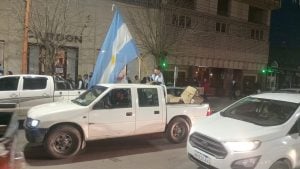 Tres Arroyos copó la Plaza San Martín tras el triunfo de la Selección (videos)