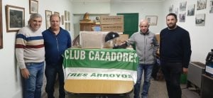 El Club Cazadores realizó una donación de luminarias al Ente Descentralizado Claromecó
