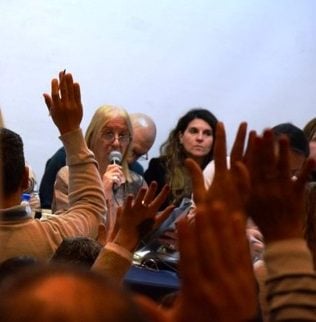 Docentes y estatales bonaerenses aceptaron la oferta salarial de 7% en dos tramos