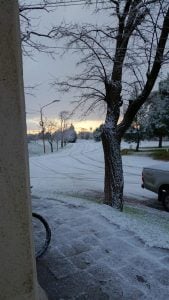 (audio y video) Cascallares amaneció con un manto blanco y postales que imitan a Bariloche