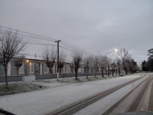 (audio y video) Cascallares amaneció con un manto blanco y postales que imitan a Bariloche