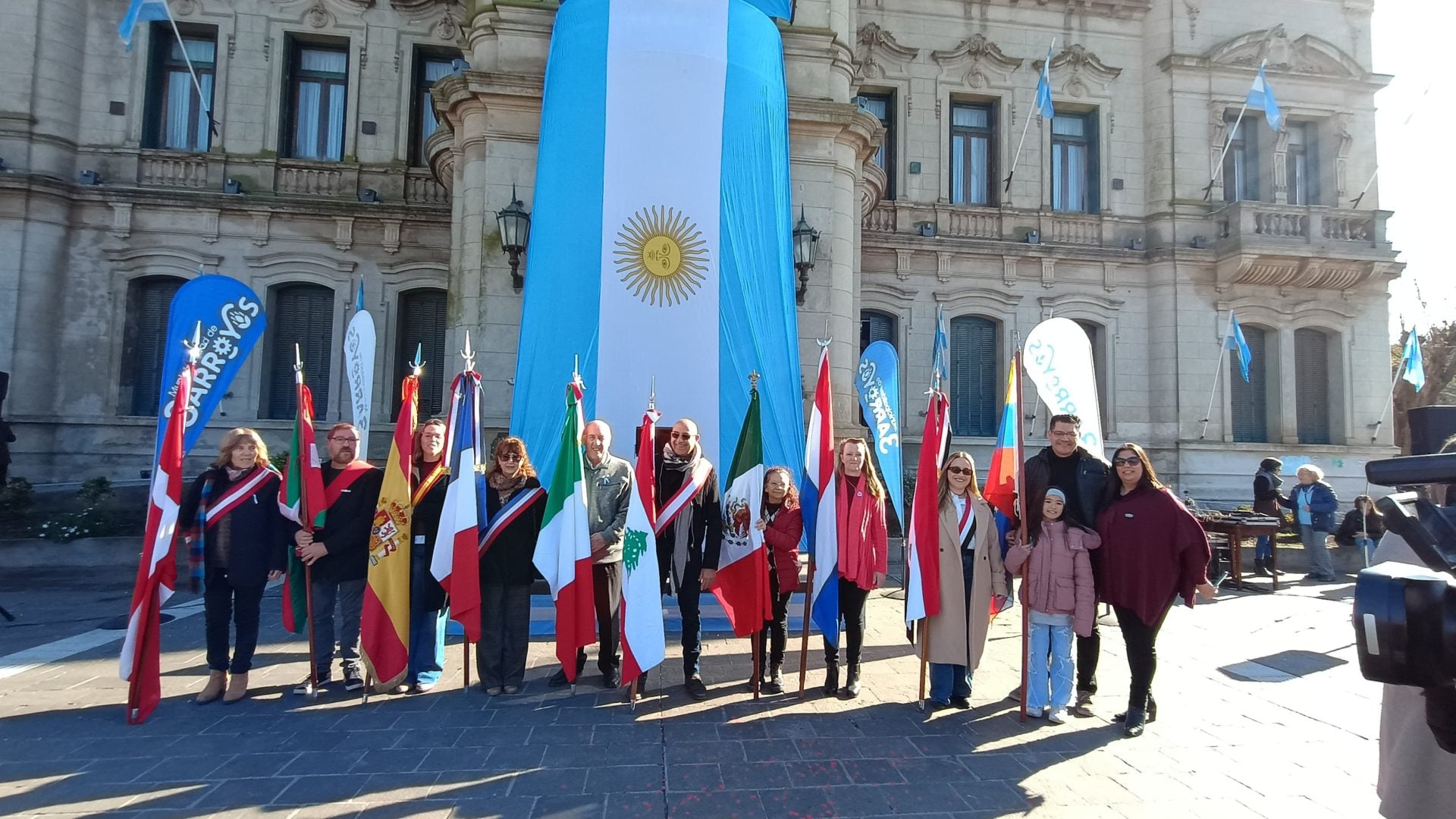 (audio) Feria de Colectividades Extranjeras, comenzaron los preparativos