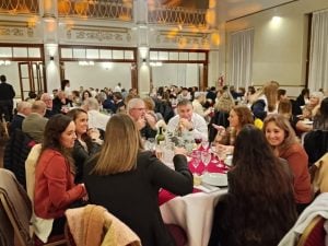 Gran tallarinada a beneficio de Un Mundo Divertido con Vos
