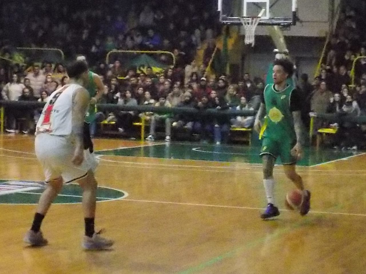 Costa Sud ganó y se llevó el primer partido de la final