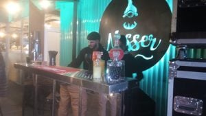 Gran acompañamiento en la inauguración oficial de Nesser en Colón y Lavalle
