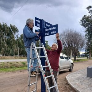 (audio) El barrio La Aceitera acompaña su gran crecimiento demográfico con nuevas obras y cartelería