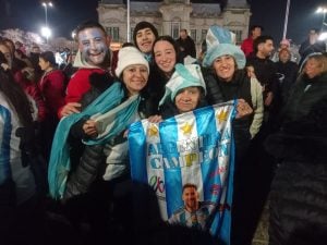 (Fotos y Videos) Argentina semifinalista: Tres Arroyos festejó en la Plaza San Martín