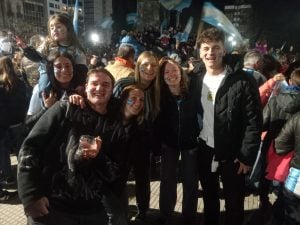 (Fotos y Videos) Argentina semifinalista: Tres Arroyos festejó en la Plaza San Martín