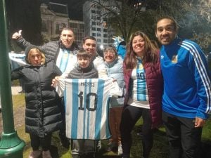(Fotos y Videos) Argentina semifinalista: Tres Arroyos festejó en la Plaza San Martín
