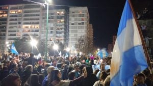 (Fotos y Videos) Argentina semifinalista: Tres Arroyos festejó en la Plaza San Martín