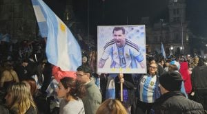 (Fotos y Videos) Argentina semifinalista: Tres Arroyos festejó en la Plaza San Martín
