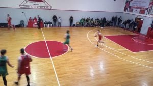 Básquet: Alumni ganó y estiró la definición del Torneo 90° Aniversario de la ATB