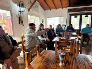 (audio) Concejales de Fuerza Patria se reunieron con delegado y vecinos en Reta