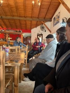 (audio) Concejales de Fuerza Patria se reunieron con delegado y vecinos en Reta