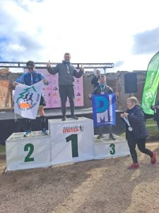 Gran participación de DM Entrenamiento en “La Vuelta al Lago Epecuén”
