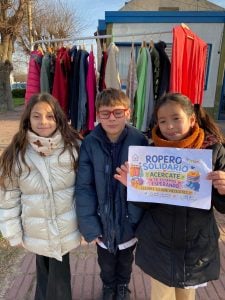 (audio) La Escuela N° 14 impulsa un ropero solidario escolar diseñado por sus propios alumnos