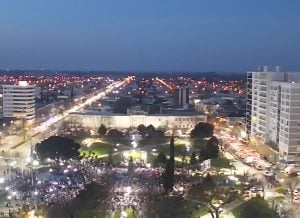 Tres Arroyos copó la Plaza San Martín tras el triunfo de la Selección (videos)