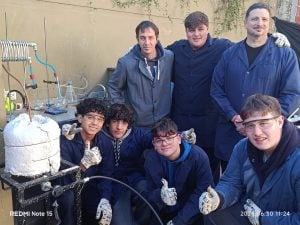 Revolucionario proyecto de una escuela en Temperley para fabricar petróleo a base de plásticos (audio)