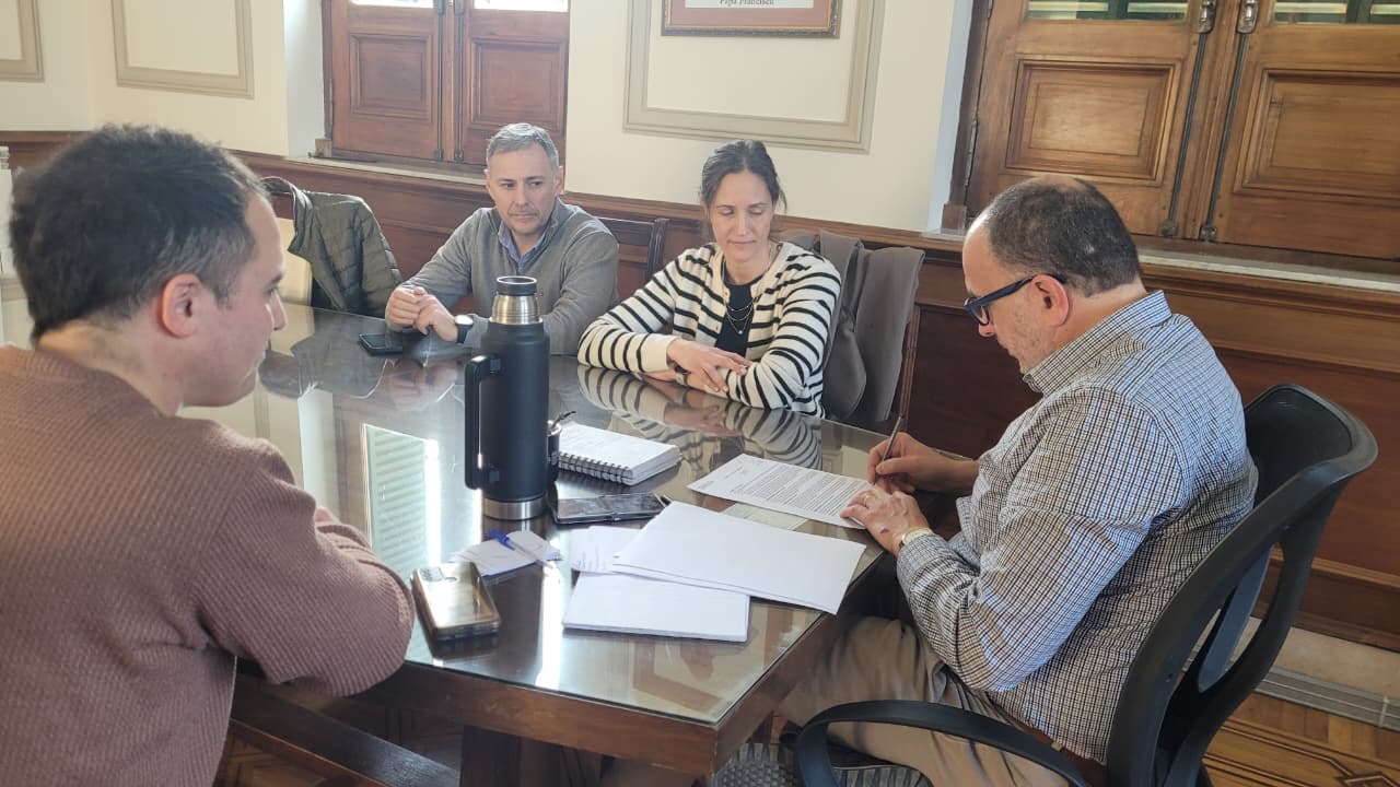 Dos empresas locales impulsan el crecimiento del Parque Industrial de Tres Arroyos