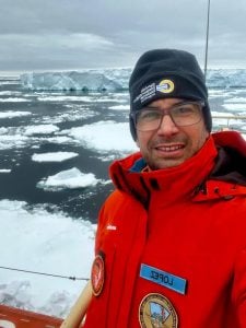 (audio) Rodrigo López y cómo se vive el Mundial desde la Base Orcadas