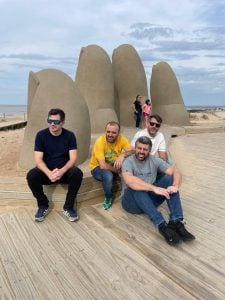 LU24 celebra la amistad con sus oyentes