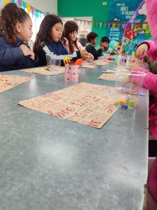 Puentes en la Infancia celebra una exitosa primera semana de vacaciones