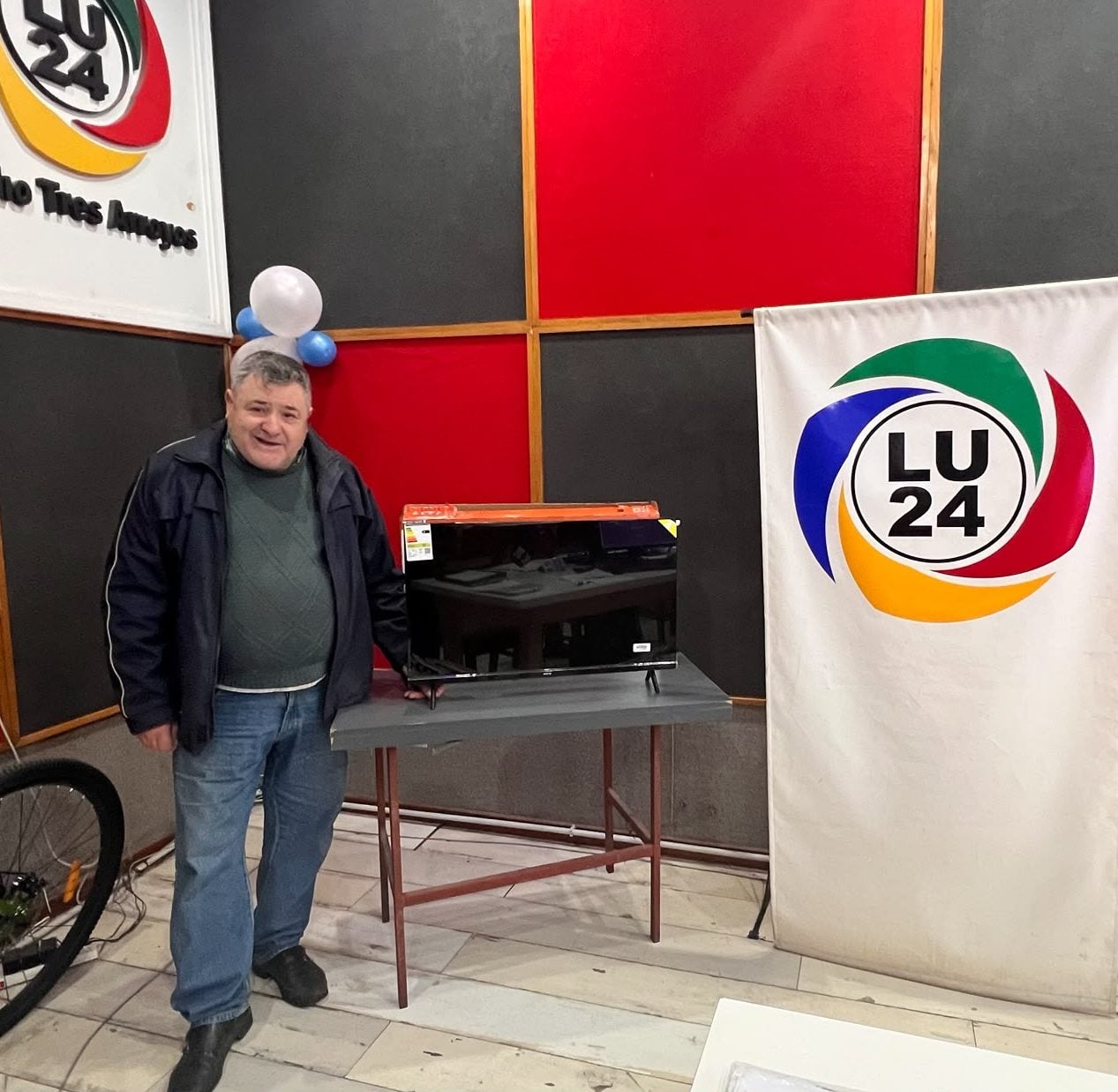 (audio y video) Eduardo Milanesi ganó el Smart TV de LU 24