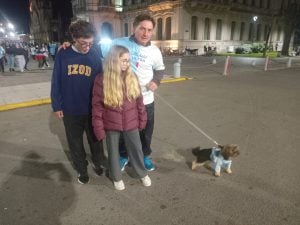 Tres Arroyos copó la Plaza San Martín tras el triunfo de la Selección (videos)
