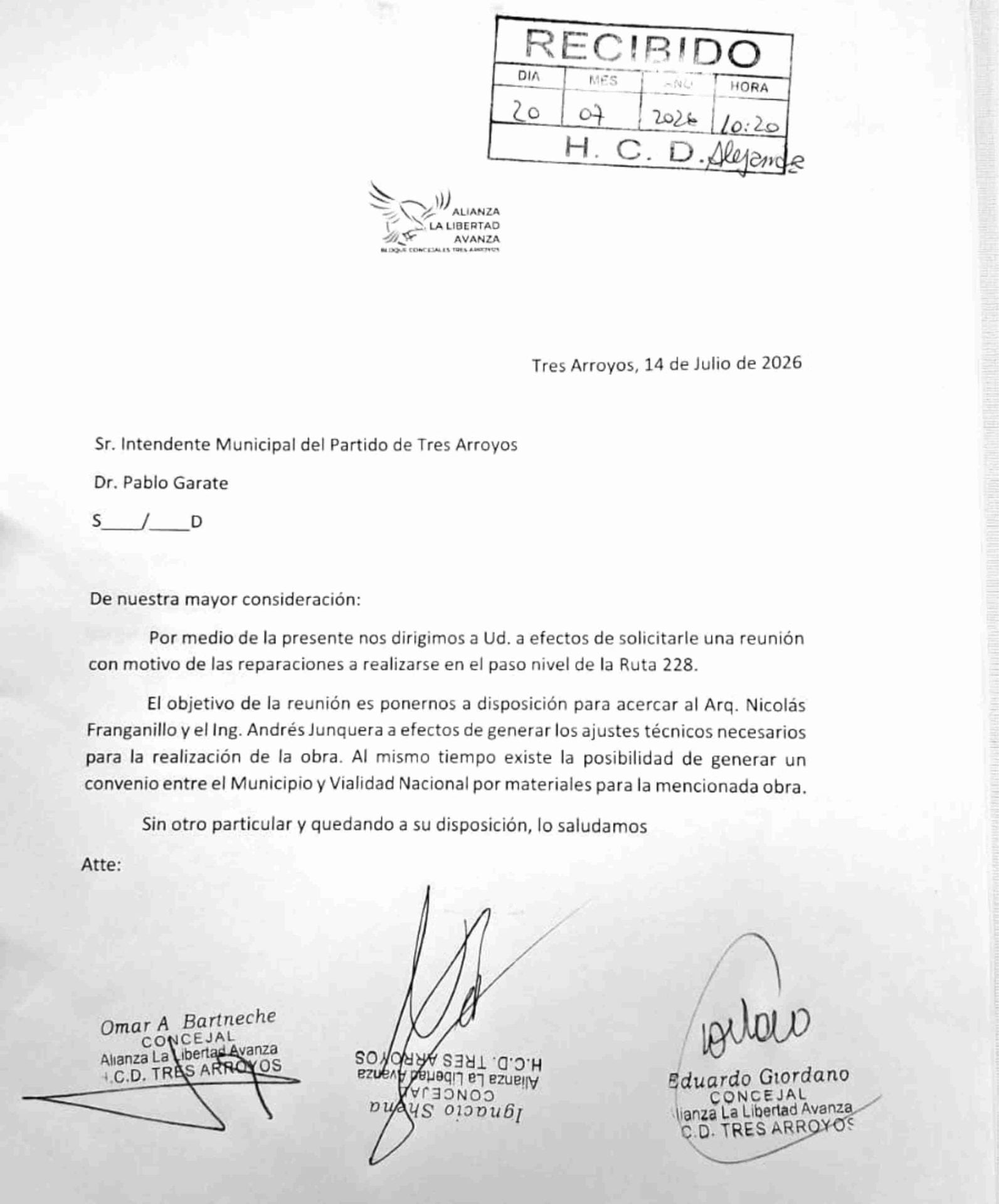 Arreglos de la 228: ahora los libertarios ofrecen mediación y materiales para los trabajos
