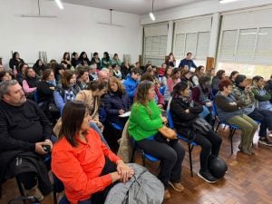 Gran participación en la capacitación del programa “Ojos en Alerta” para auxiliares de la educación