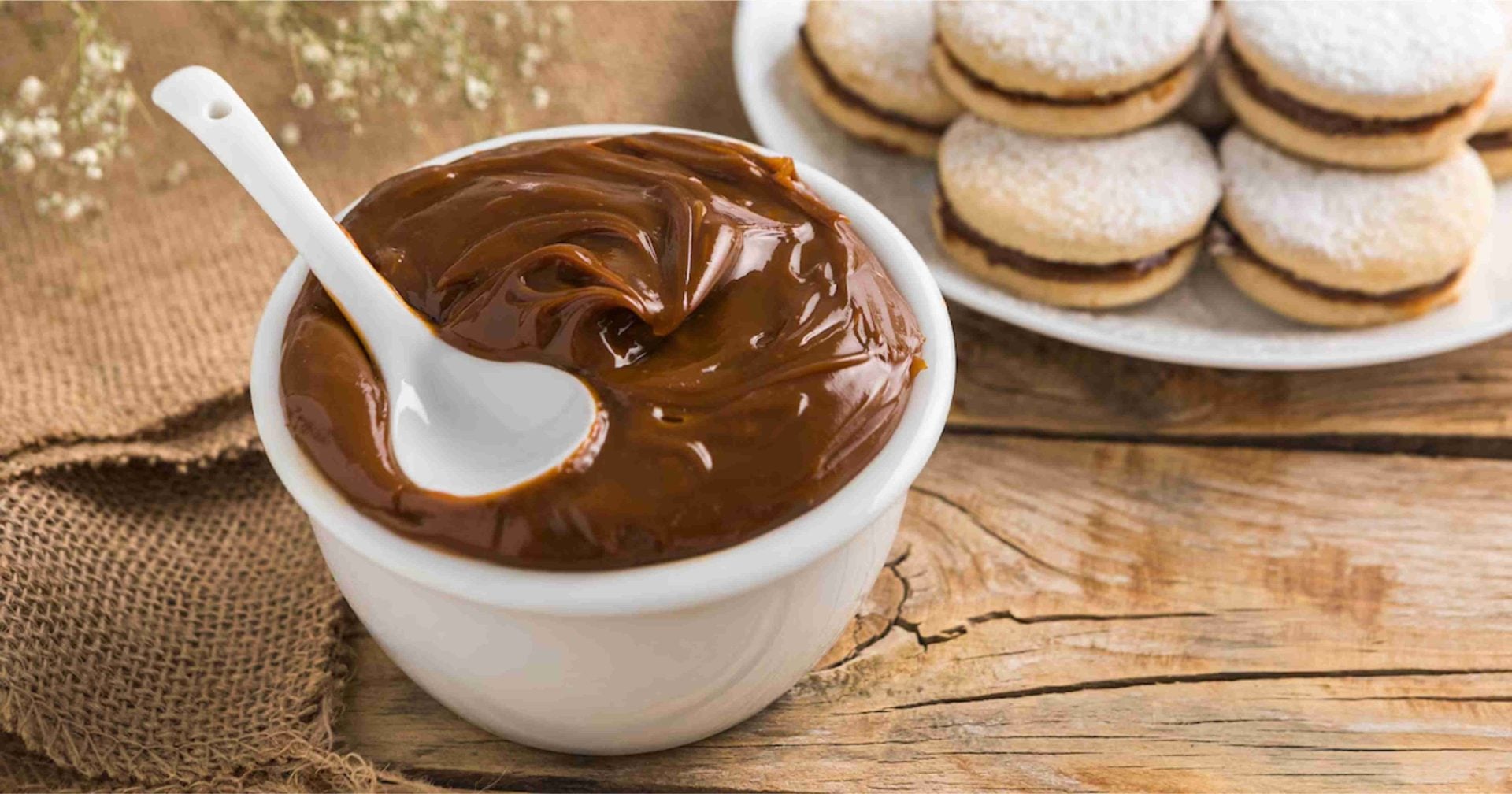 Milei defendió la importación:  dijo que “Argentina solo produce dulce de leche y biromes”