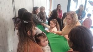 Presentación de “La Máquina de la Risa” para la familia mercantil