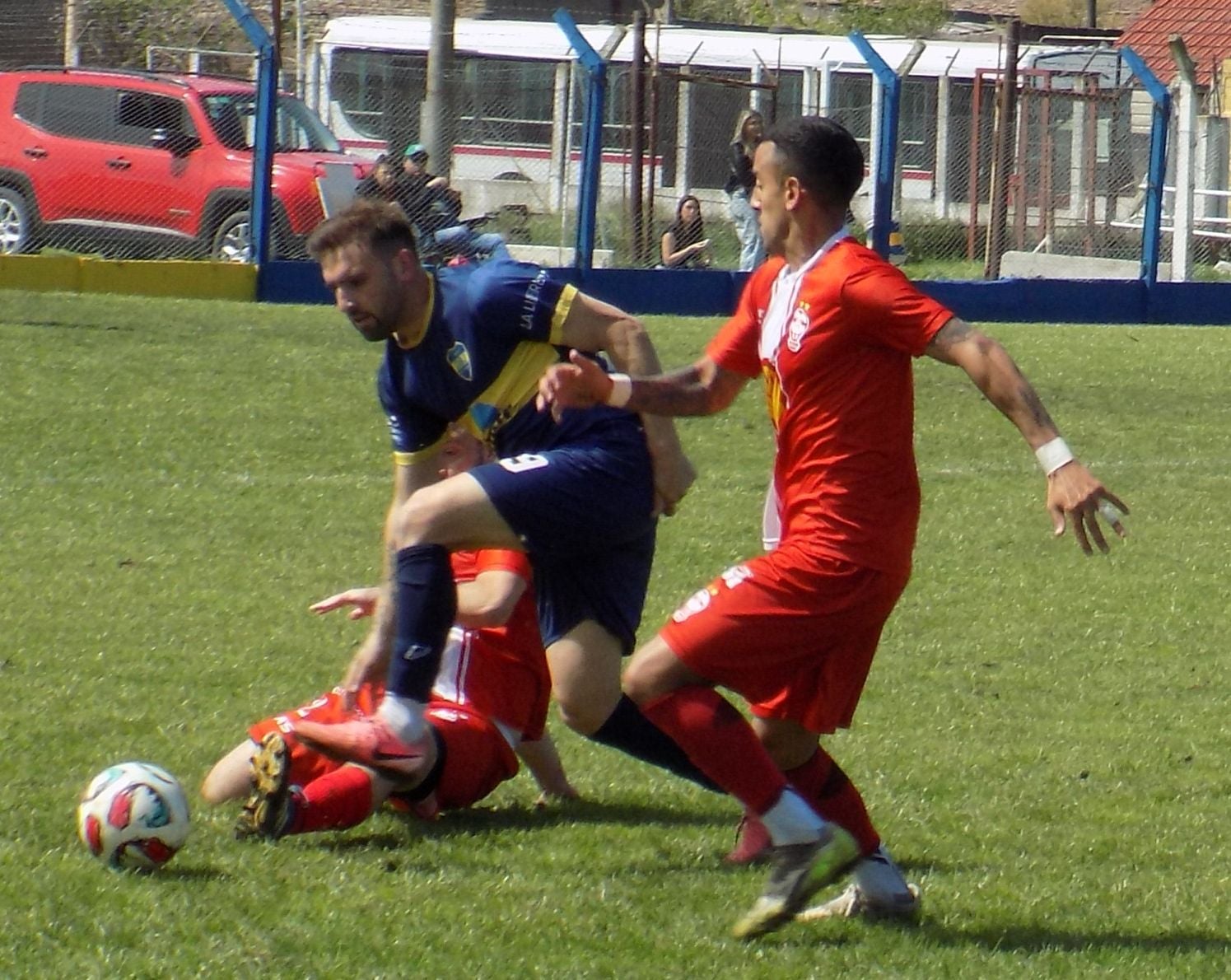 Fútbol: comienza el clausura de Primera. Hay un partido suspendido