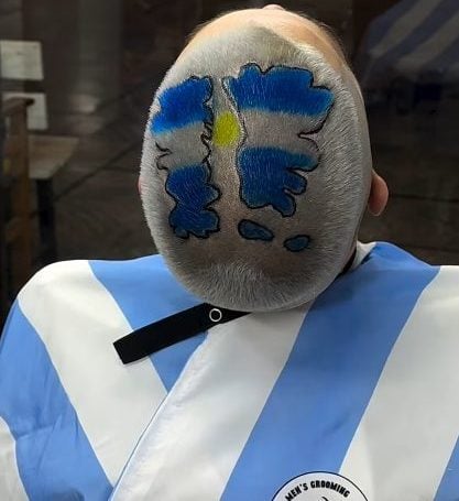 “Esos raros peinados nuevos”: barbero tresarroyense quiere que lleguen a Paredes