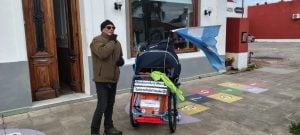 (audio) Guillermo Pinilla llegó a Tres Arroyos en su caminata por la inclusión