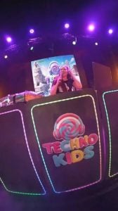 (audio) Tecnokids: el éxito de las fiestas electrónicas familiares que hace bailar a grandes y chicos