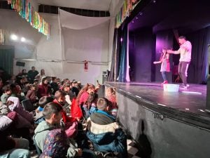 Puentes en la Infancia: gran cierre de Vacaciones de Invierno con la Compañía Había una Vez