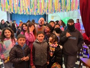 Puentes en la Infancia: gran cierre de Vacaciones de Invierno con la Compañía Había una Vez