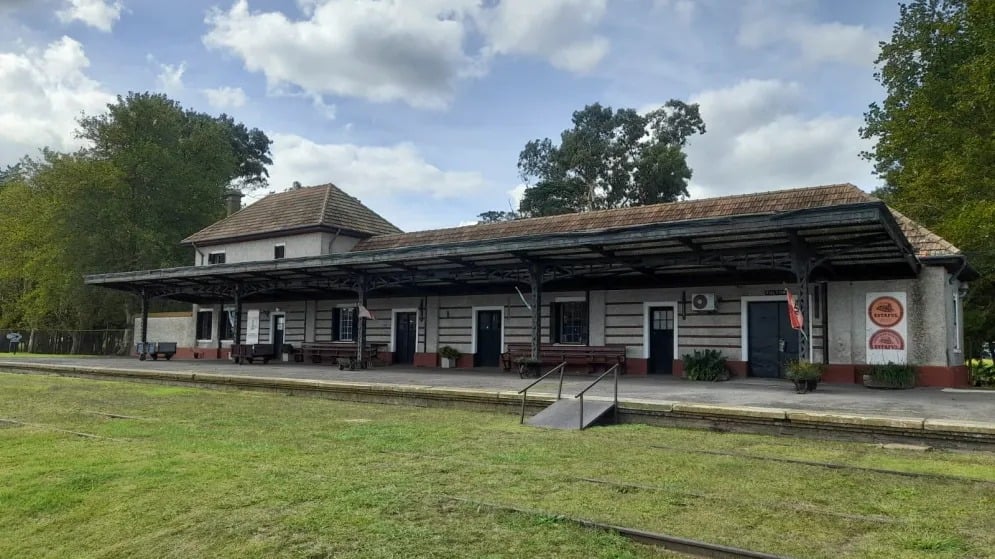 (audio) La gesta de María Angélica Santamarina en la estación centenaria de Fulton
