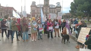 (videos)Tres Arroyos también marchó contra la Ley de Tierras