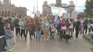 (videos)Tres Arroyos también marchó contra la Ley de Tierras