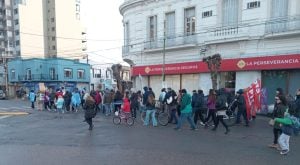 (videos)Tres Arroyos también marchó contra la Ley de Tierras