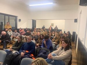 (video)Positiva reunión de la Cámara Económica con comerciantes y prestadores de servicios